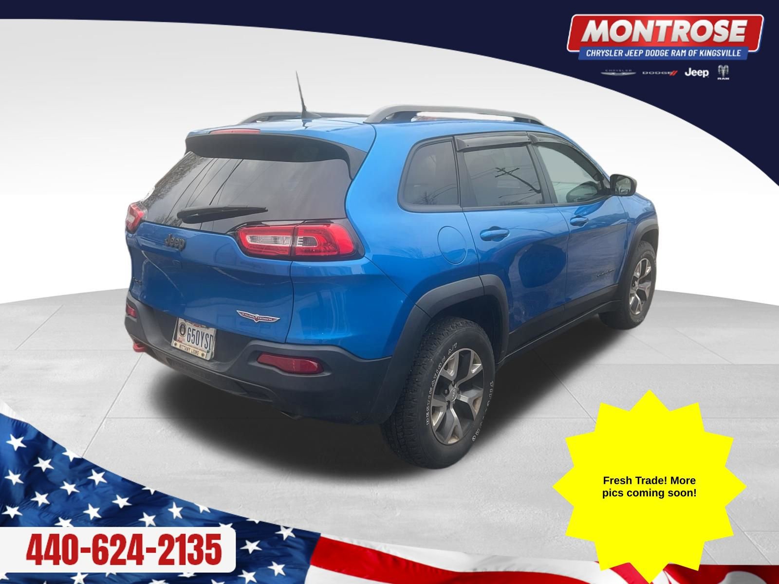 Used 2017 Jeep Cherokee Trailhawk w/ Cold Weather Group AWD/4WD image 3