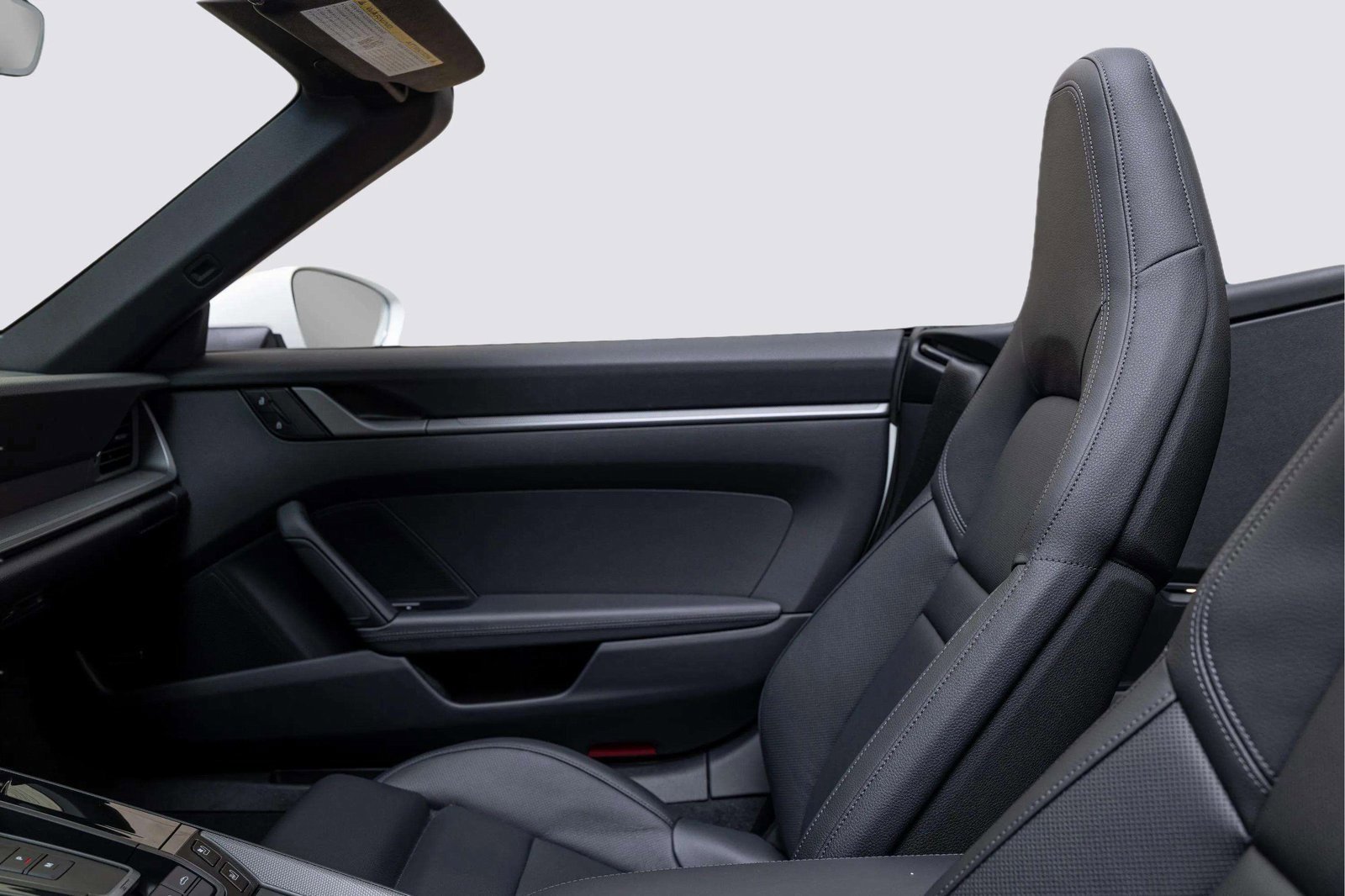 Used 2025 Porsche 911 Carrera image 15