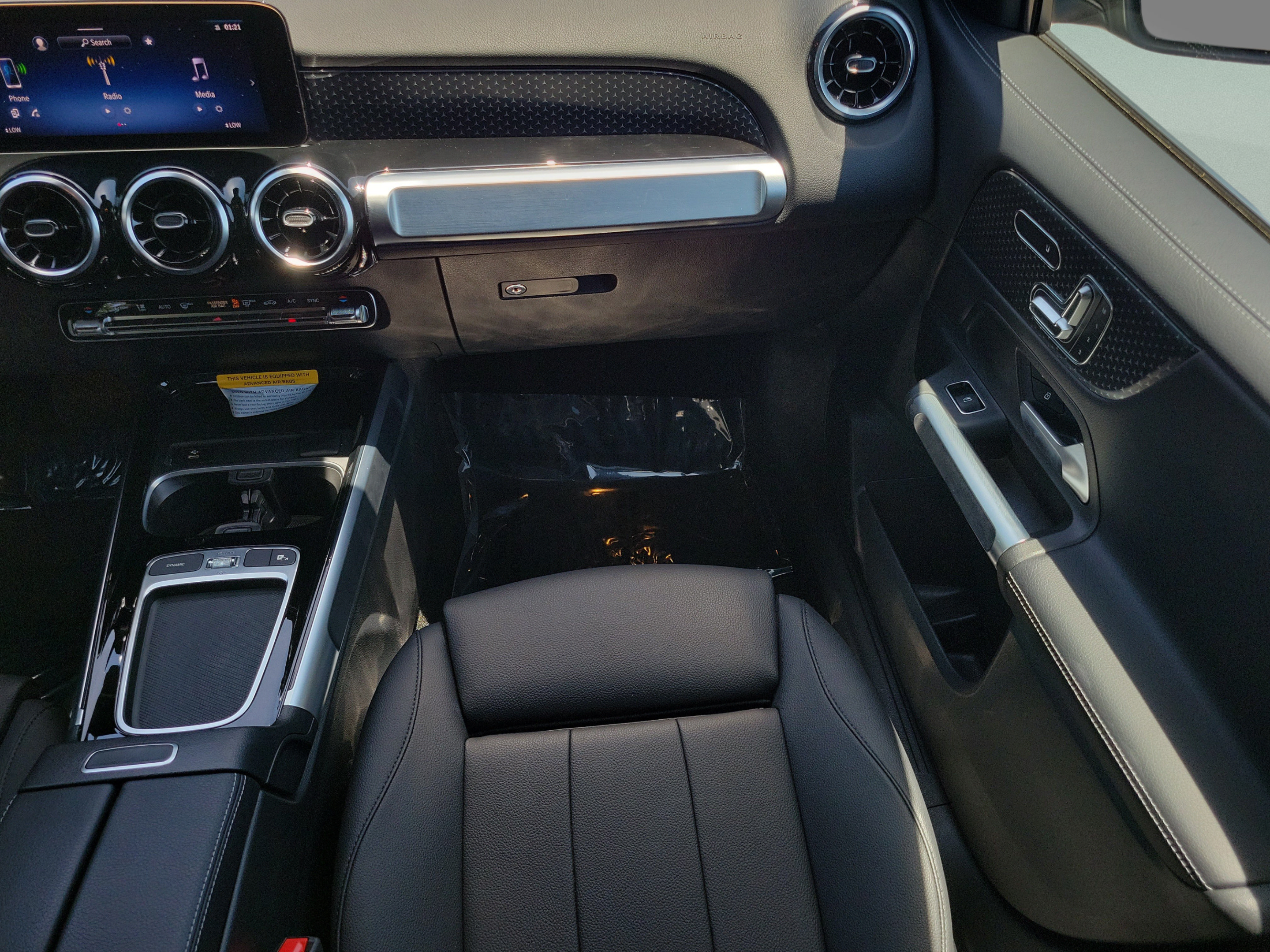 Used 2026 Mercedes-Benz GLB 250 image 15