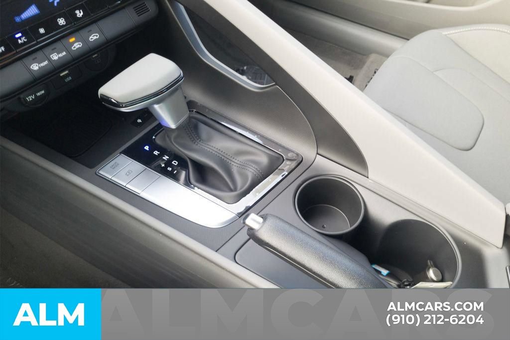 Certified 2025 Hyundai Elantra Sport FWD image 22