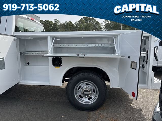 New 2026 Ford F250 XL w/ XL Chrome Package image 15