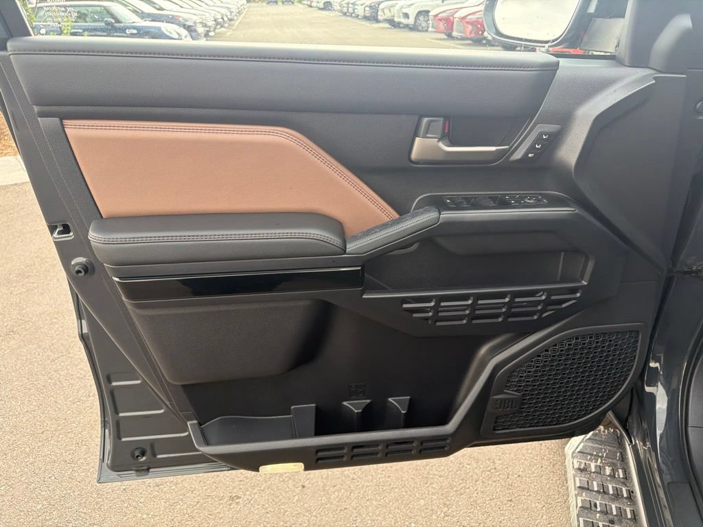 Used 2026 Toyota 4Runner Limited AWD/4WD image 23