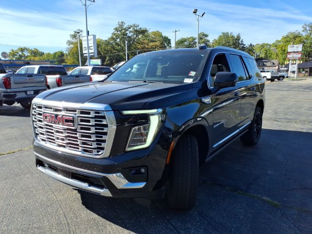 New 2026 GMC Yukon Denali w/ Denali Reserve Package AWD/4WD image 12