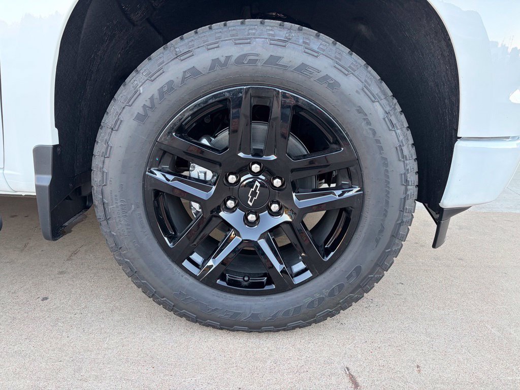 New 2026 Chevrolet Silverado 1500 Custom w/ Turbomax Blackout Package RWD image 12