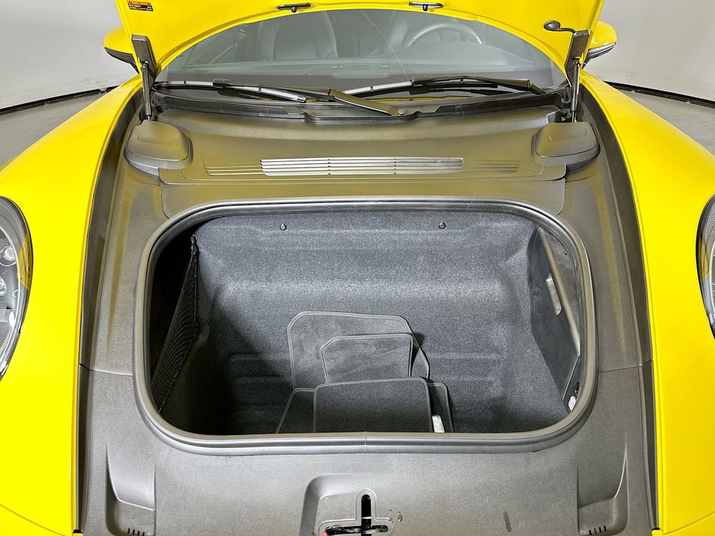 Used 2022 Porsche 911 Carrera image 32