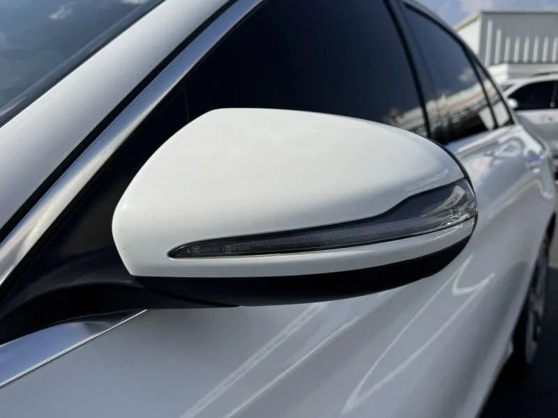 Used 2019 Mercedes-Benz C 300 Sedan image 10