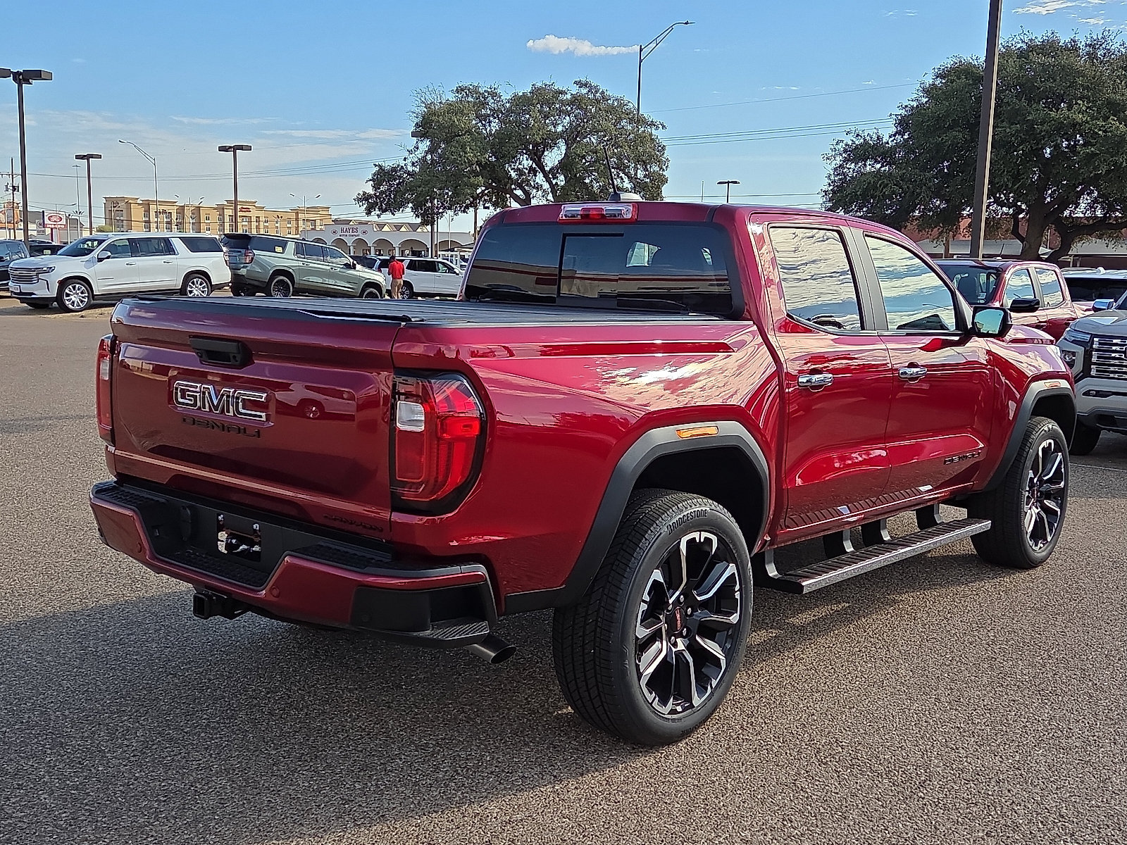 New 2026 GMC Canyon Denali w/ LPO, Black Badging Package AWD/4WD image 4