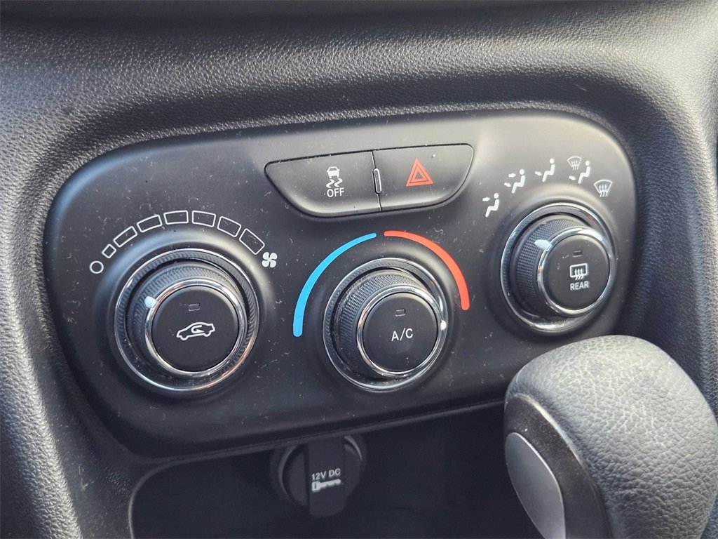 Used 2015 Dodge Dart SE w/ Convenience Group image 25