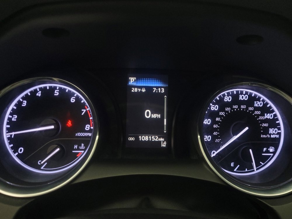 Used 2019 Toyota Camry L image 23