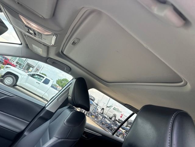 Used 2022 Toyota RAV4 XLE Premium FWD image 11
