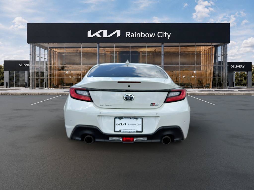 Used 2024 Toyota GR86 RWD image 6