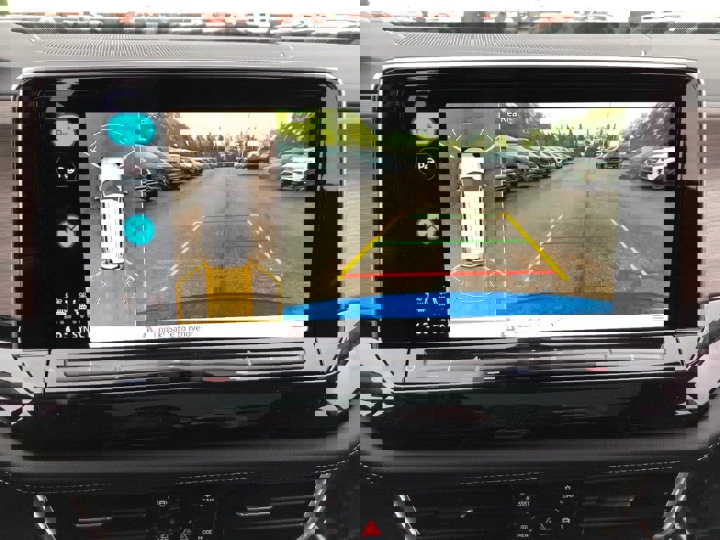 New 2025 Volkswagen Atlas SEL Premium R-Line image 26