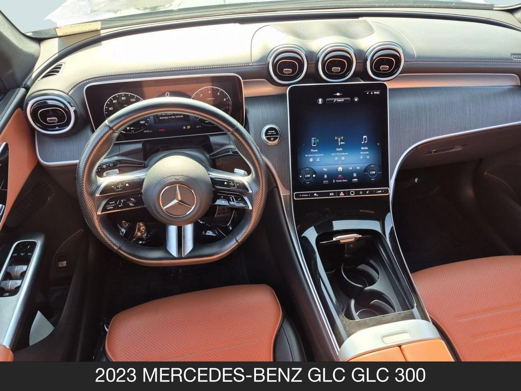 Used 2023 Mercedes-Benz GLC 300 image 13