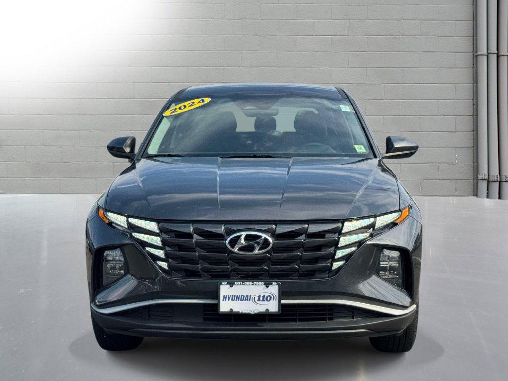 Used 2024 Hyundai Tucson SE FWD image 2
