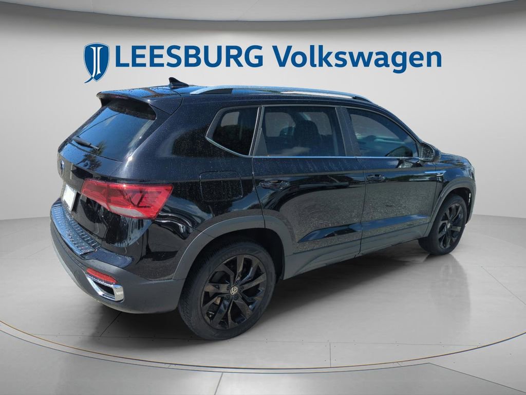 Certified 2022 Volkswagen Taos SE image 6