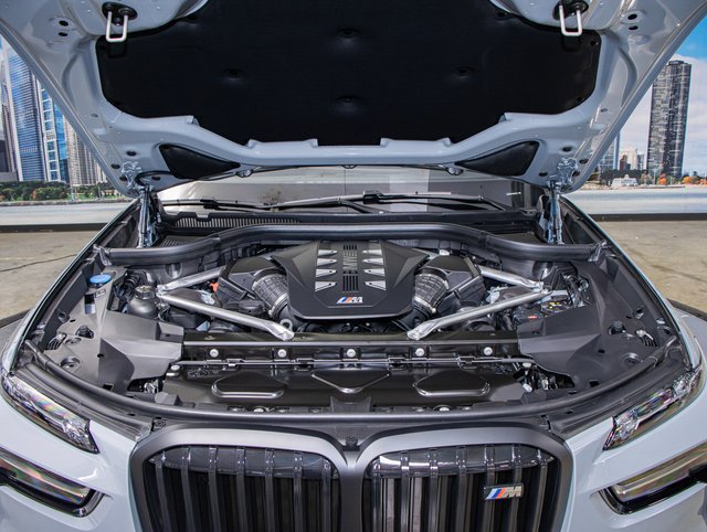Used 2026 BMW X7 M60i AWD/4WD image 5