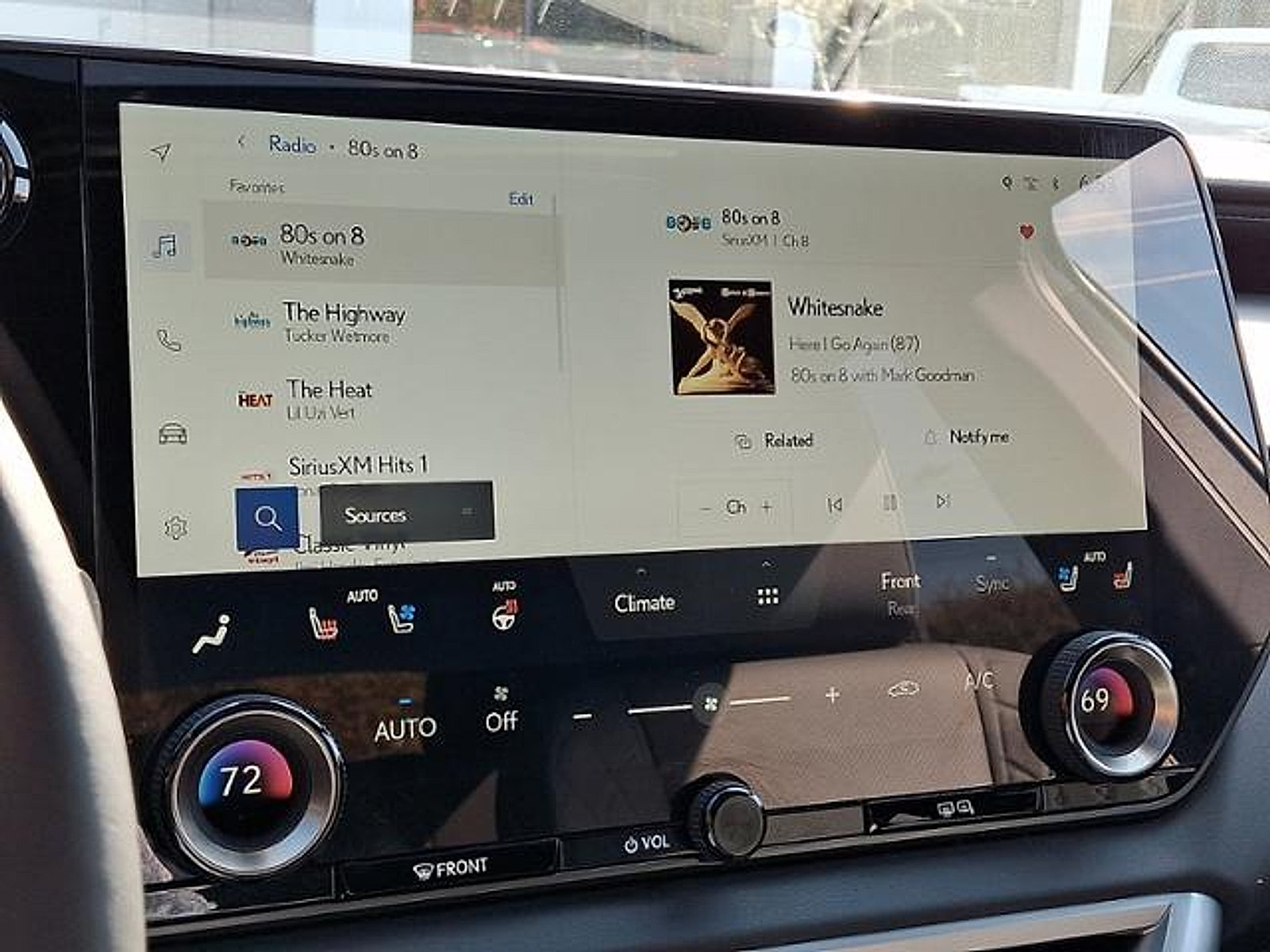 Used 2026 Lexus RX 350h AWD/4WD image 18