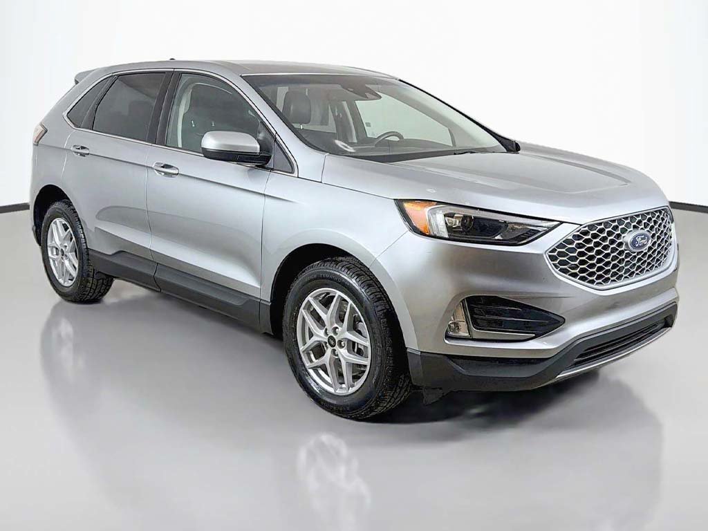 Used 2024 Ford Edge SEL w/ Convenience Package AWD/4WD image 2