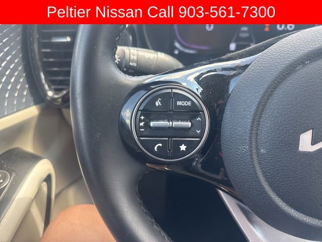 Used 2025 Kia Soul EX image 13