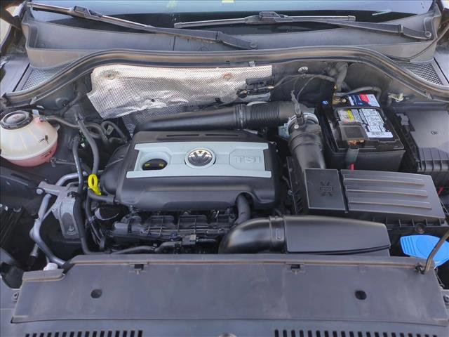 Used 2017 Volkswagen Tiguan Limited w/ Alloy Wheels Package image 21