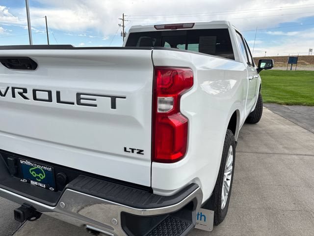 Certified 2023 Chevrolet Silverado 1500 LTZ w/ Technology Package AWD/4WD image 27