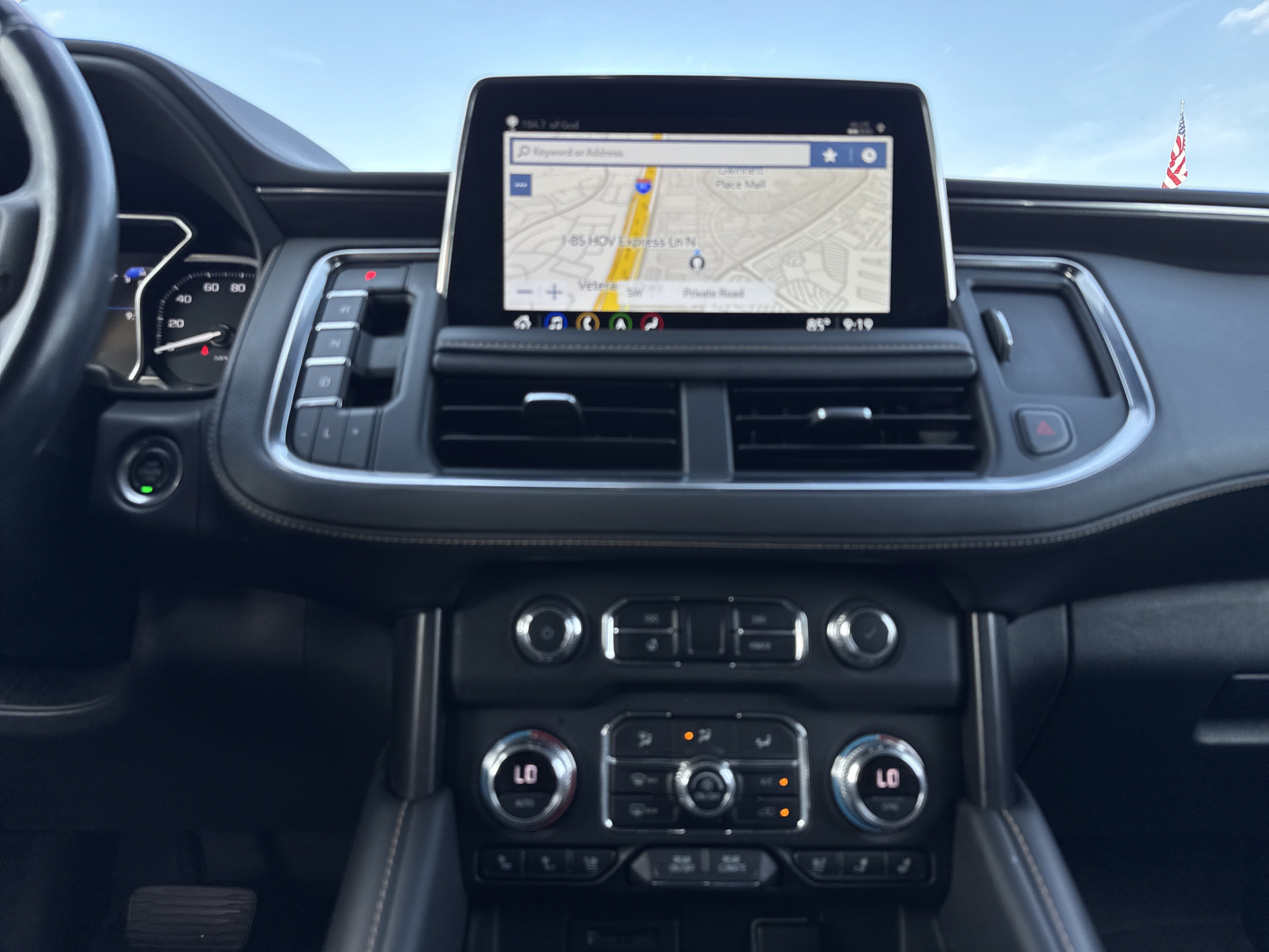 Used 2021 GMC Yukon XL AT4 w/ Rear Media and Nav Package AWD/4WD image 33