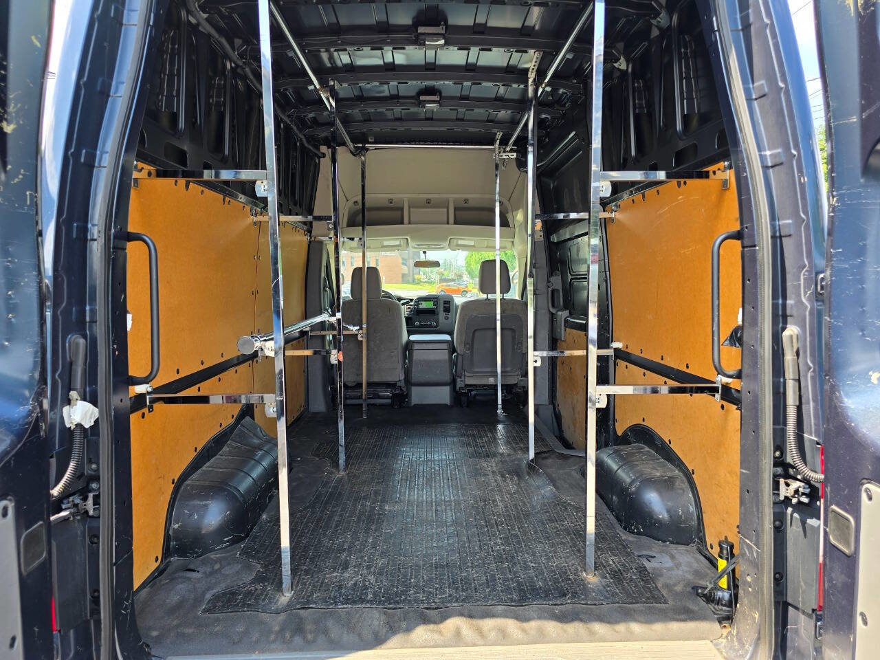 Used 2017 Nissan NV 2500 SL image 20