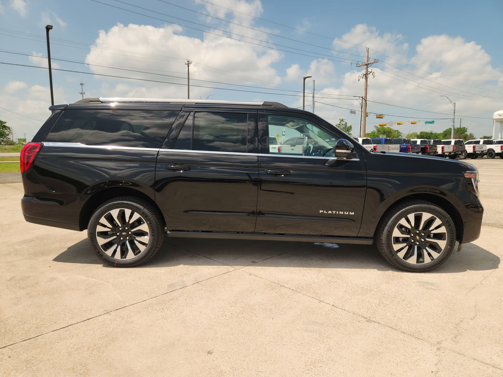 New 2026 Ford Expedition Max Platinum image 7