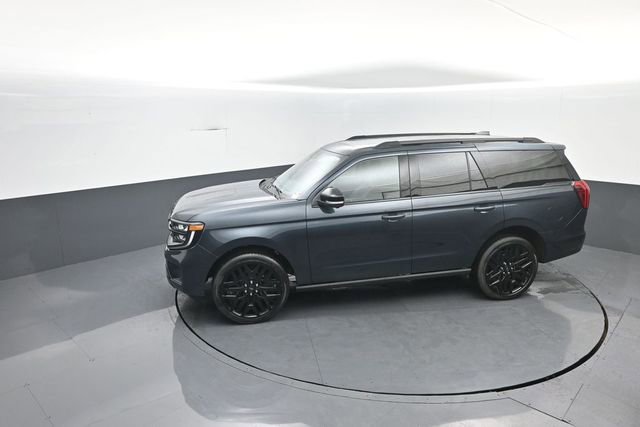 New 2026 Ford Expedition Platinum w/ Stealth Performance Package image 22