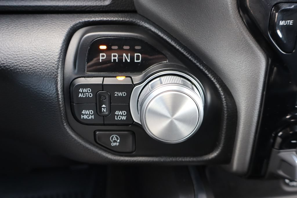 Used 2023 RAM 1500 Laramie AWD/4WD image 9