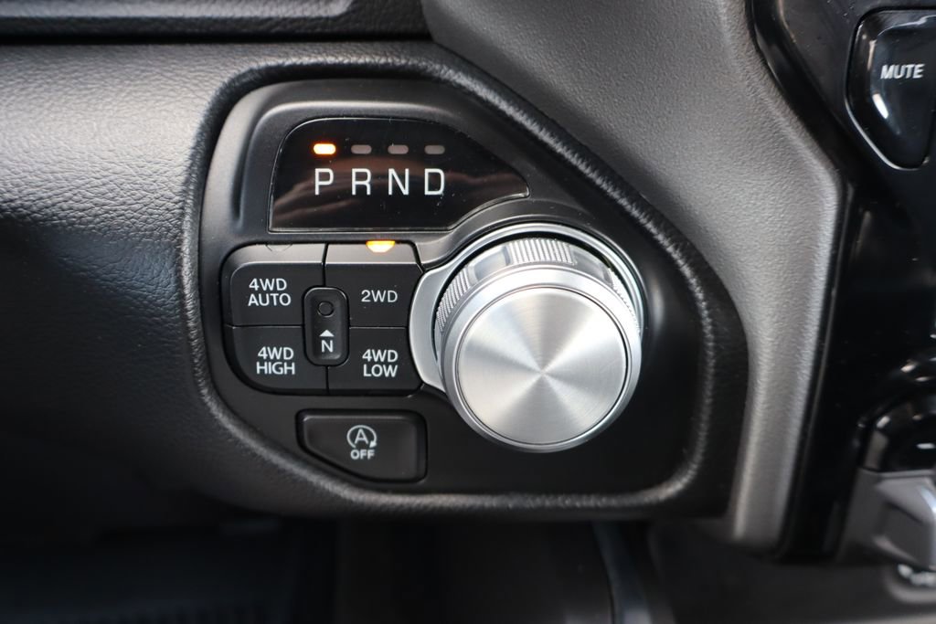 Used 2023 RAM 1500 Laramie AWD/4WD image 9