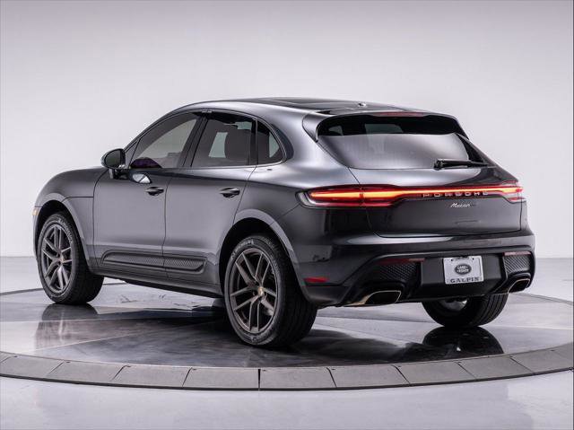 Used 2024 Porsche Macan image 3