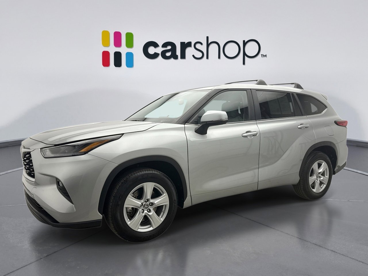 Used 2023 Toyota Highlander LE image 1