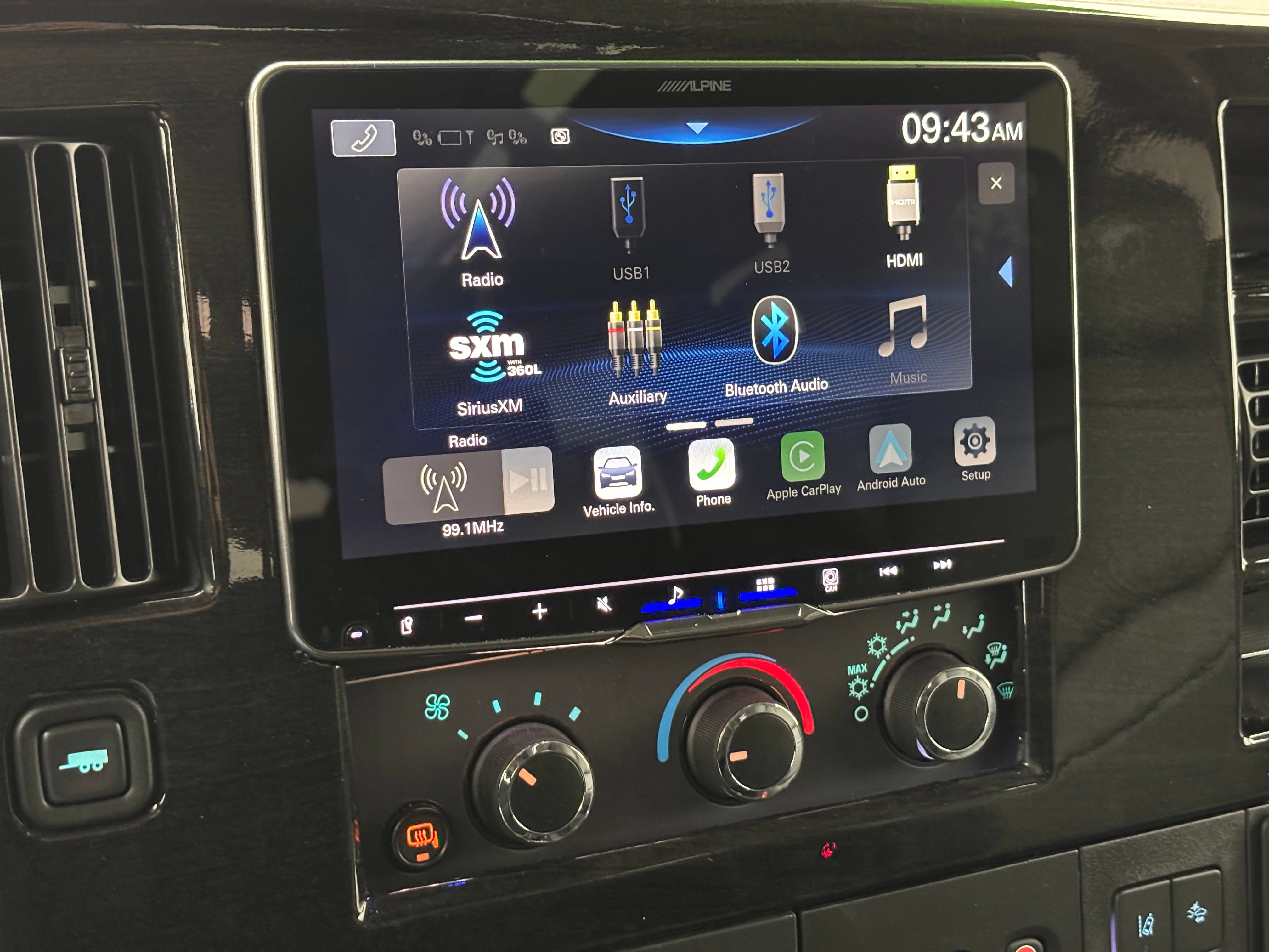 New 2026 GMC Savana 2500 w/ Driver Convenience Package RWD image 33