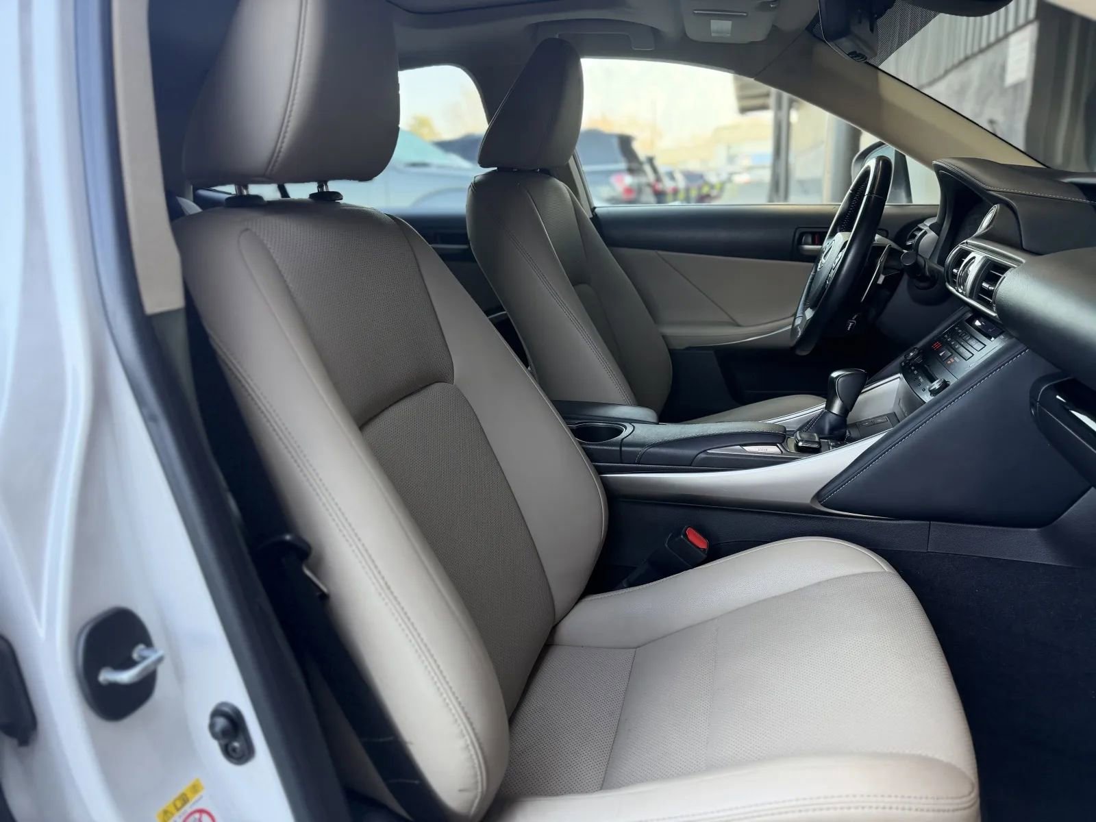 Used 2017 Lexus IS 200t w/ Navigation System Package RWD image 18