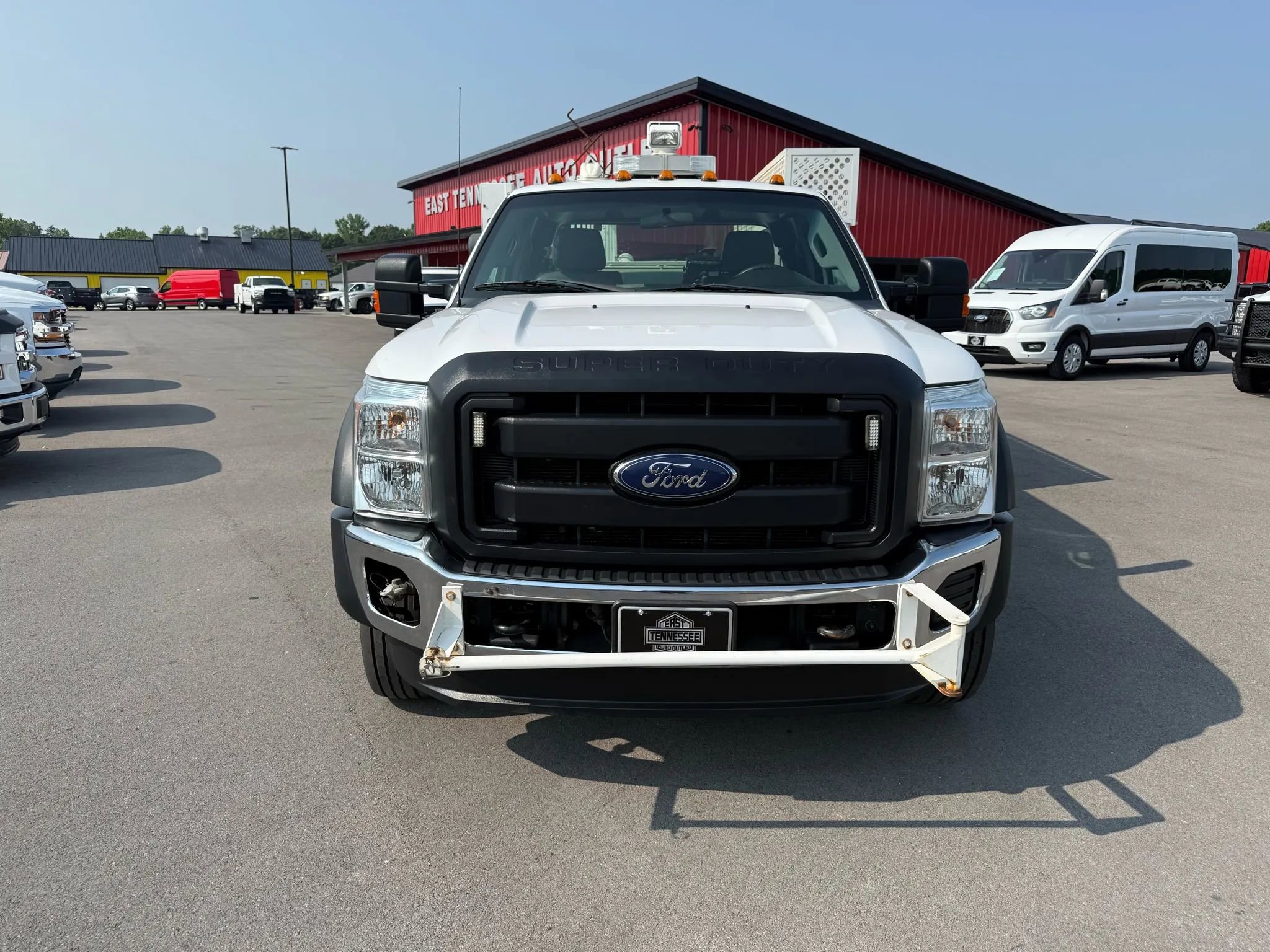 Used 2016 Ford F550 XLT 162  W.B. 4D image 6