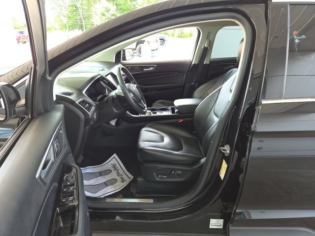 Used 2019 Ford Edge Titanium AWD/4WD image 21