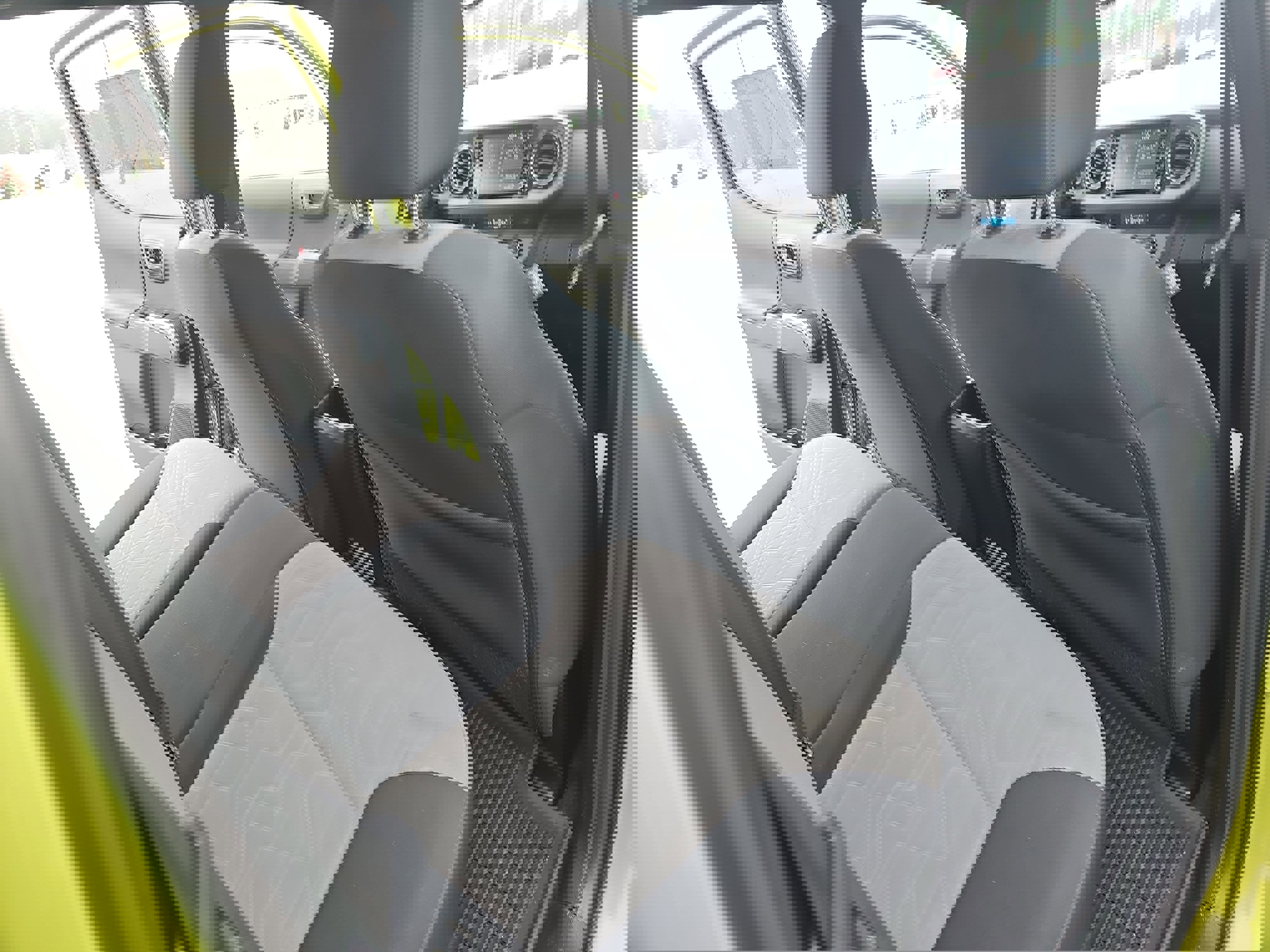 Used 2023 Toyota Tacoma TRD Off-Road w/ Technology Package image 11