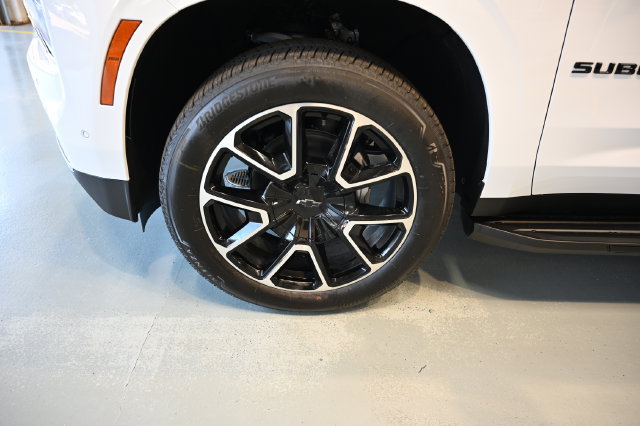 New 2026 Chevrolet Suburban RST w/ RST Capability Package AWD/4WD image 33