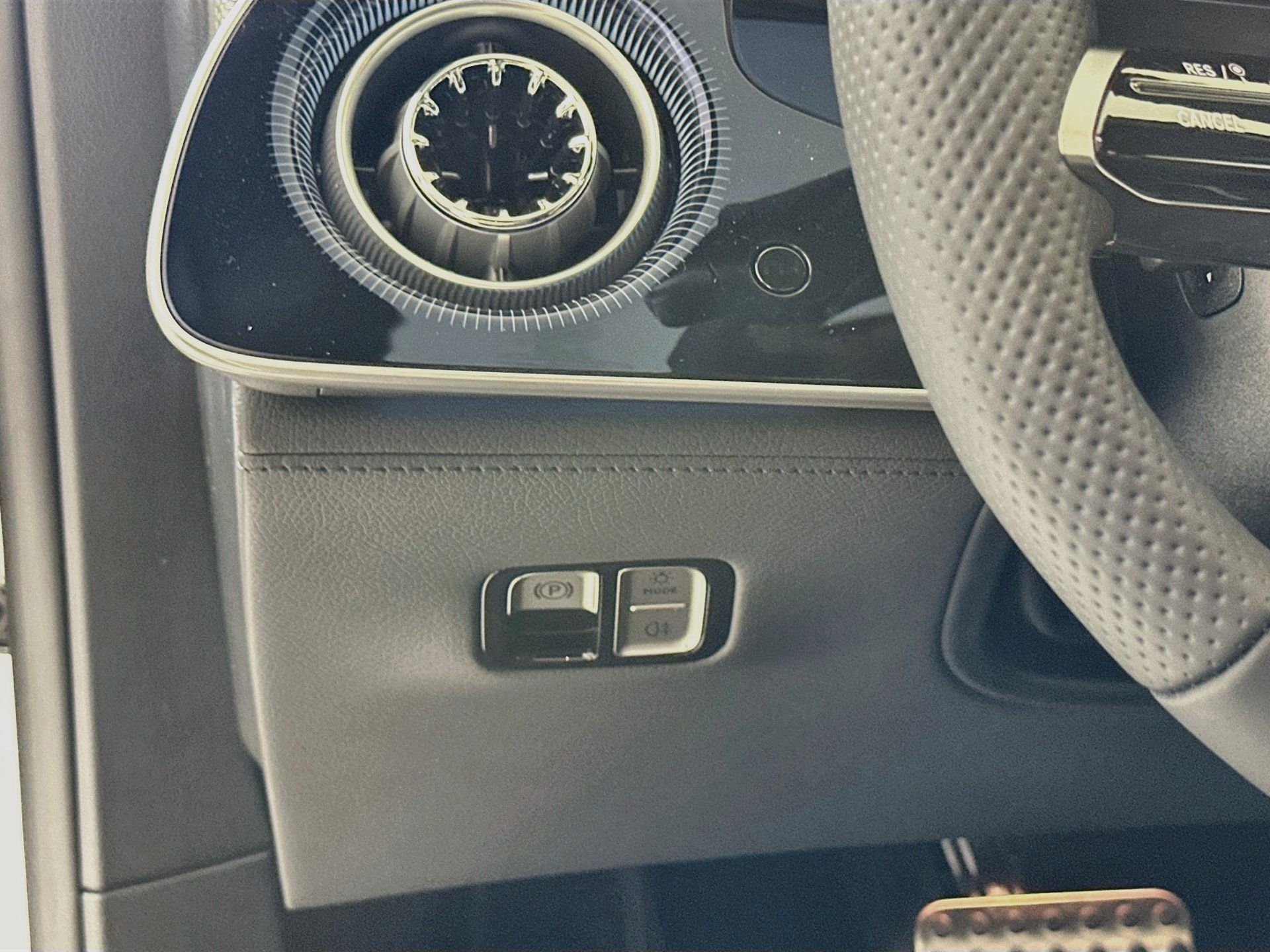 New 2027 Mercedes-Benz S 580 4MATIC Sedan image 11