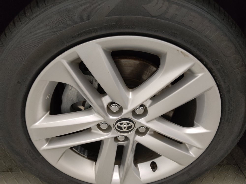 Used 2020 Toyota Corolla SE FWD image 31
