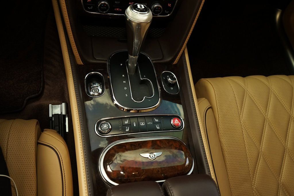 Used 2016 Bentley Flying Spur W12 image 17