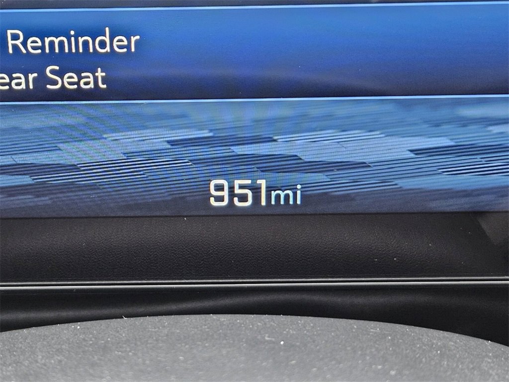 Used 2025 Chevrolet Equinox ACTIV w/ Safety and Technology Package image 24