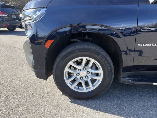 Used 2024 Chevrolet Suburban LT image 7