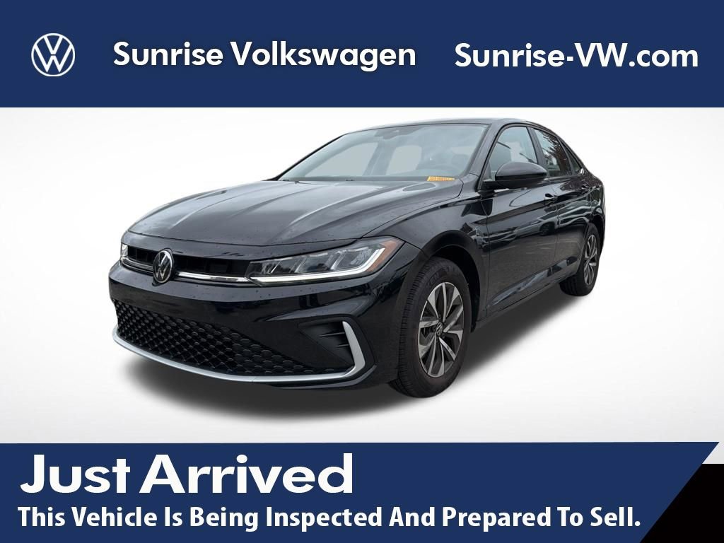 Used 2025 Volkswagen Jetta S image 1