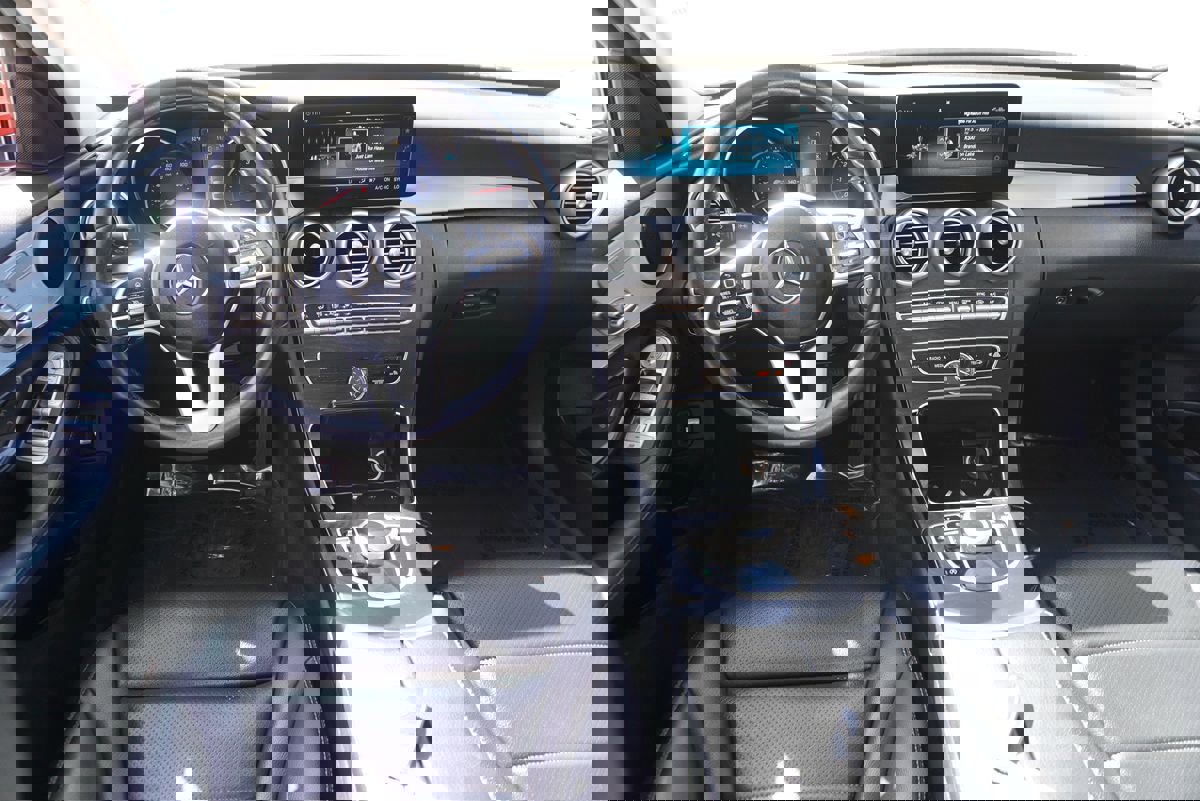 Used 2020 Mercedes-Benz C 300 Sedan image 19