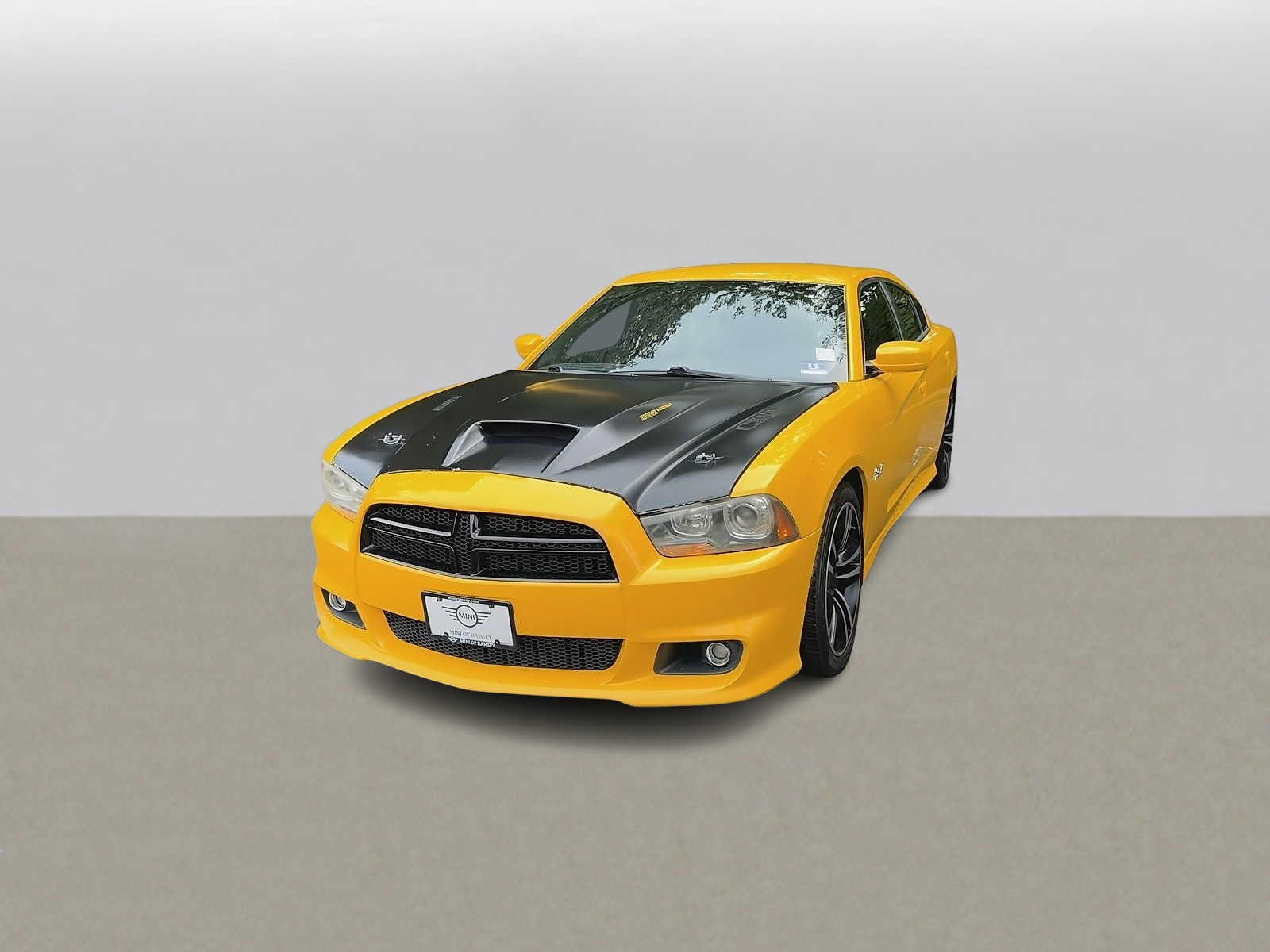 Used 2012 Dodge Charger SRT8 Super Bee w/ Driver Convenience Group II RWD image 4