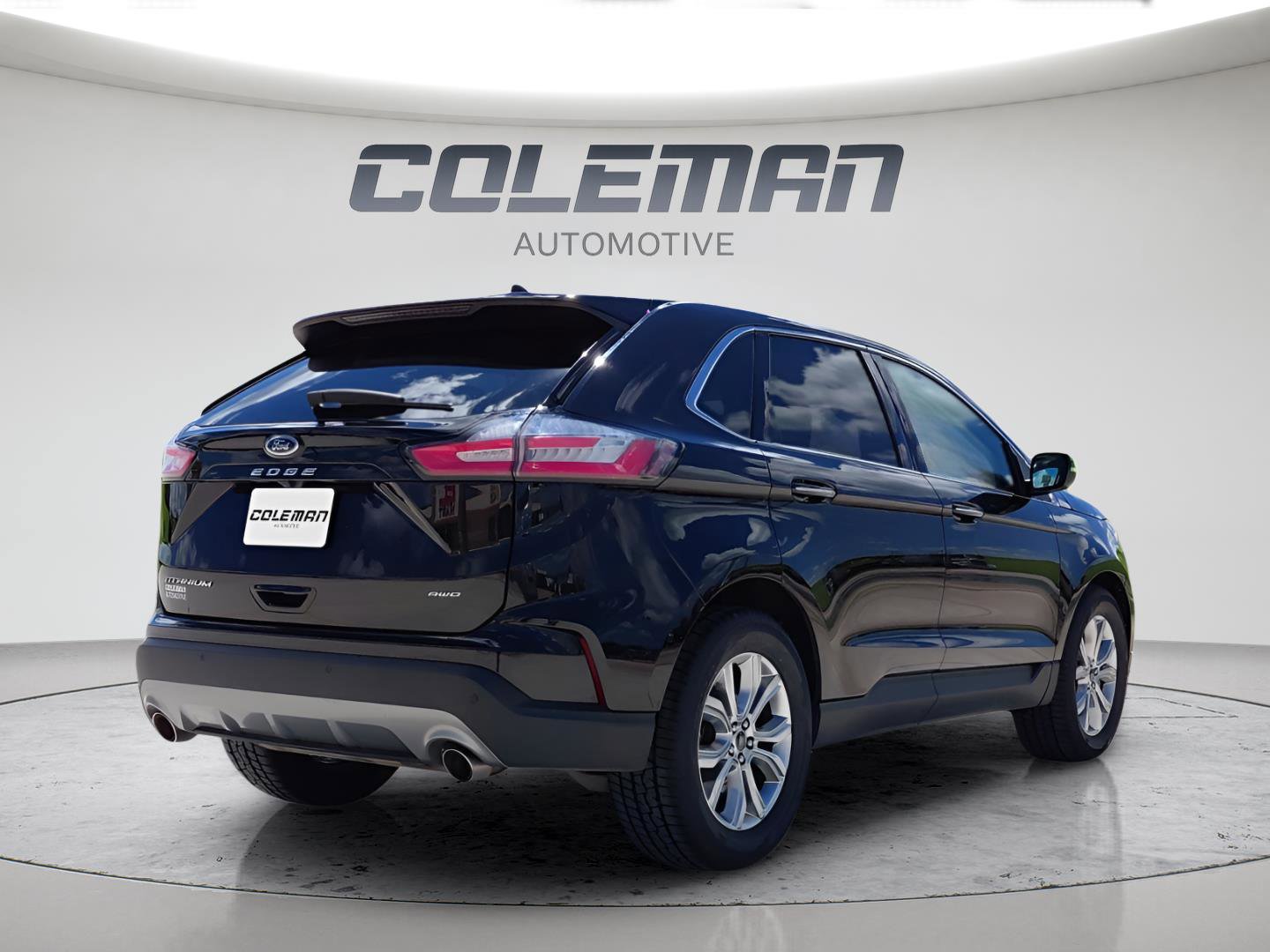 Used 2024 Ford Edge Titanium image 5