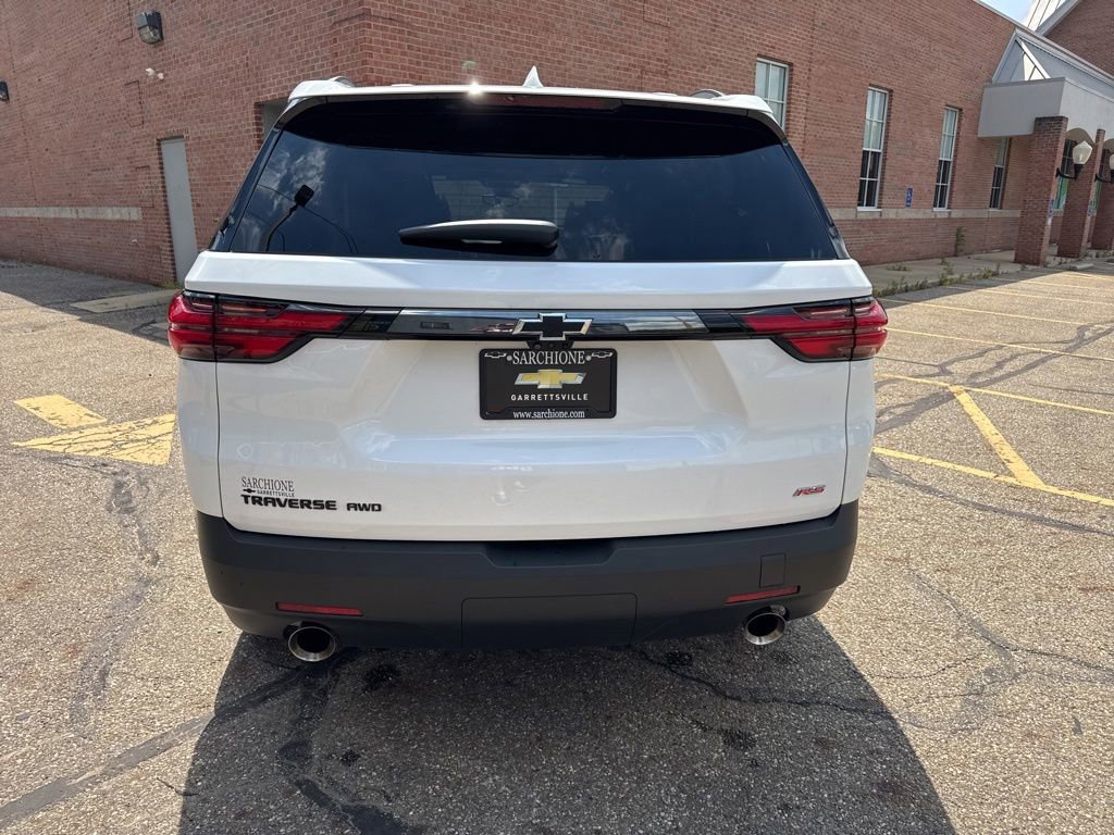 Used 2023 Chevrolet Traverse RS w/ LPO, Floor Liner Package AWD/4WD image 6
