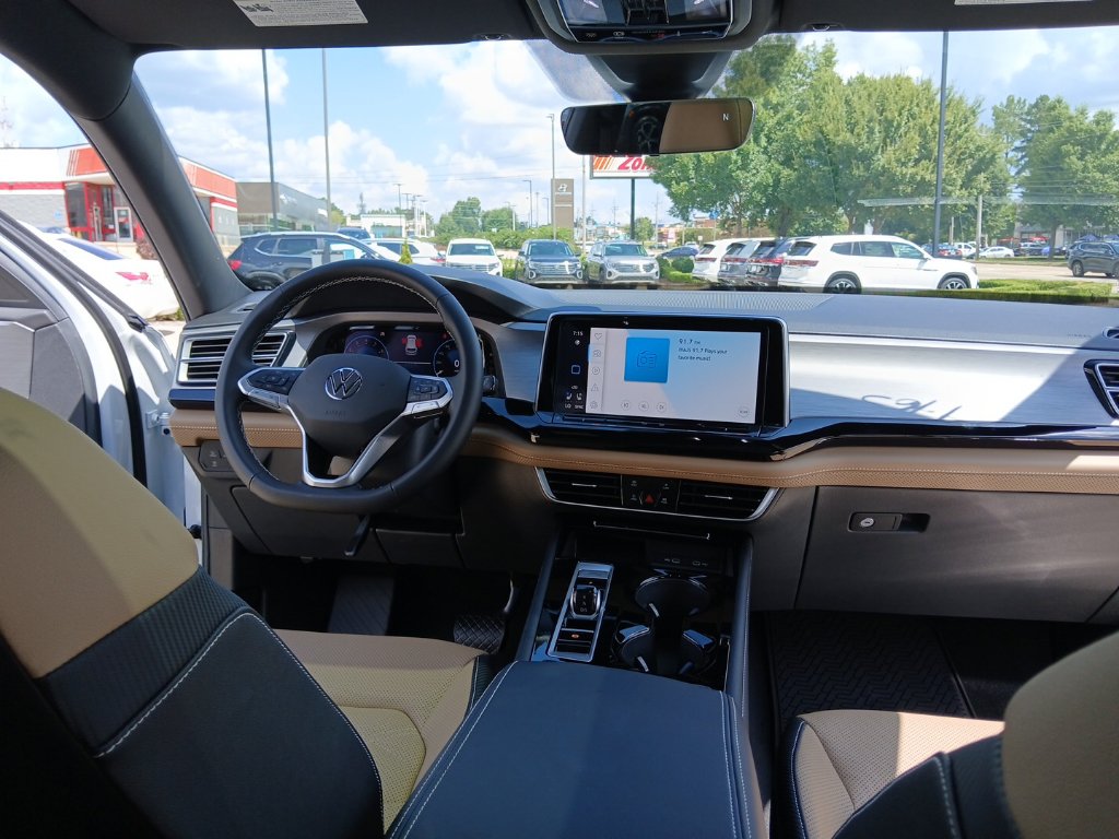 New 2026 Volkswagen Atlas Cross Sport SE FWD image 23